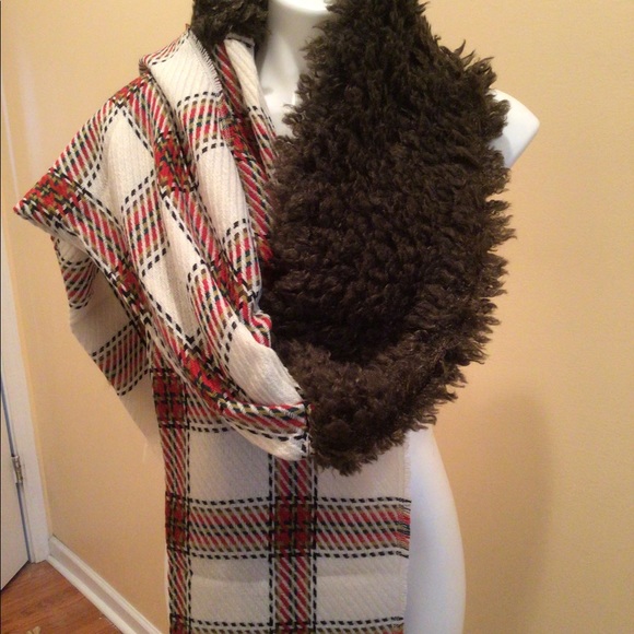 Faux fur plaid winter scarf - Picture 1 of 5